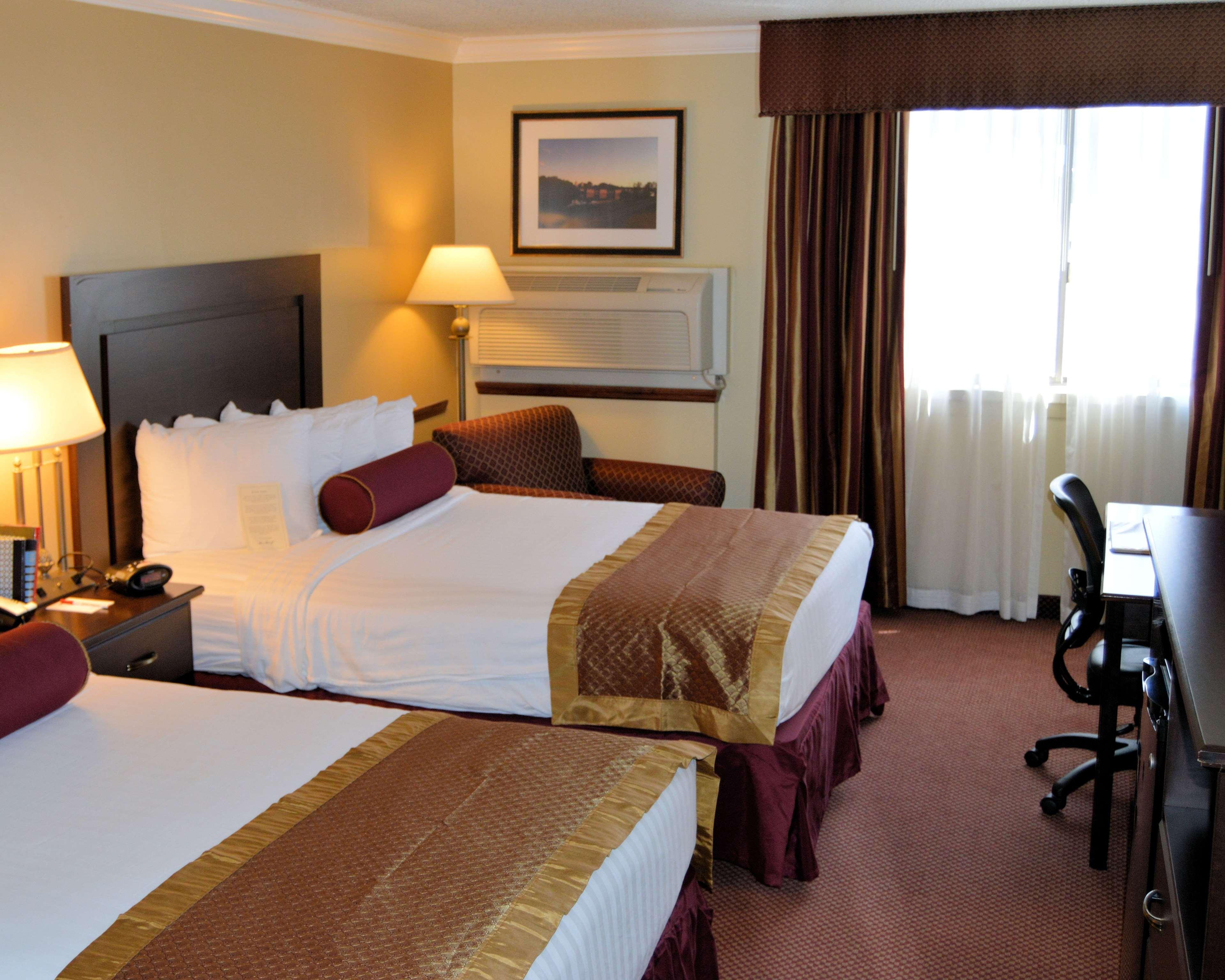 Best Western Plus Wilkes Barre Center City Exterior photo