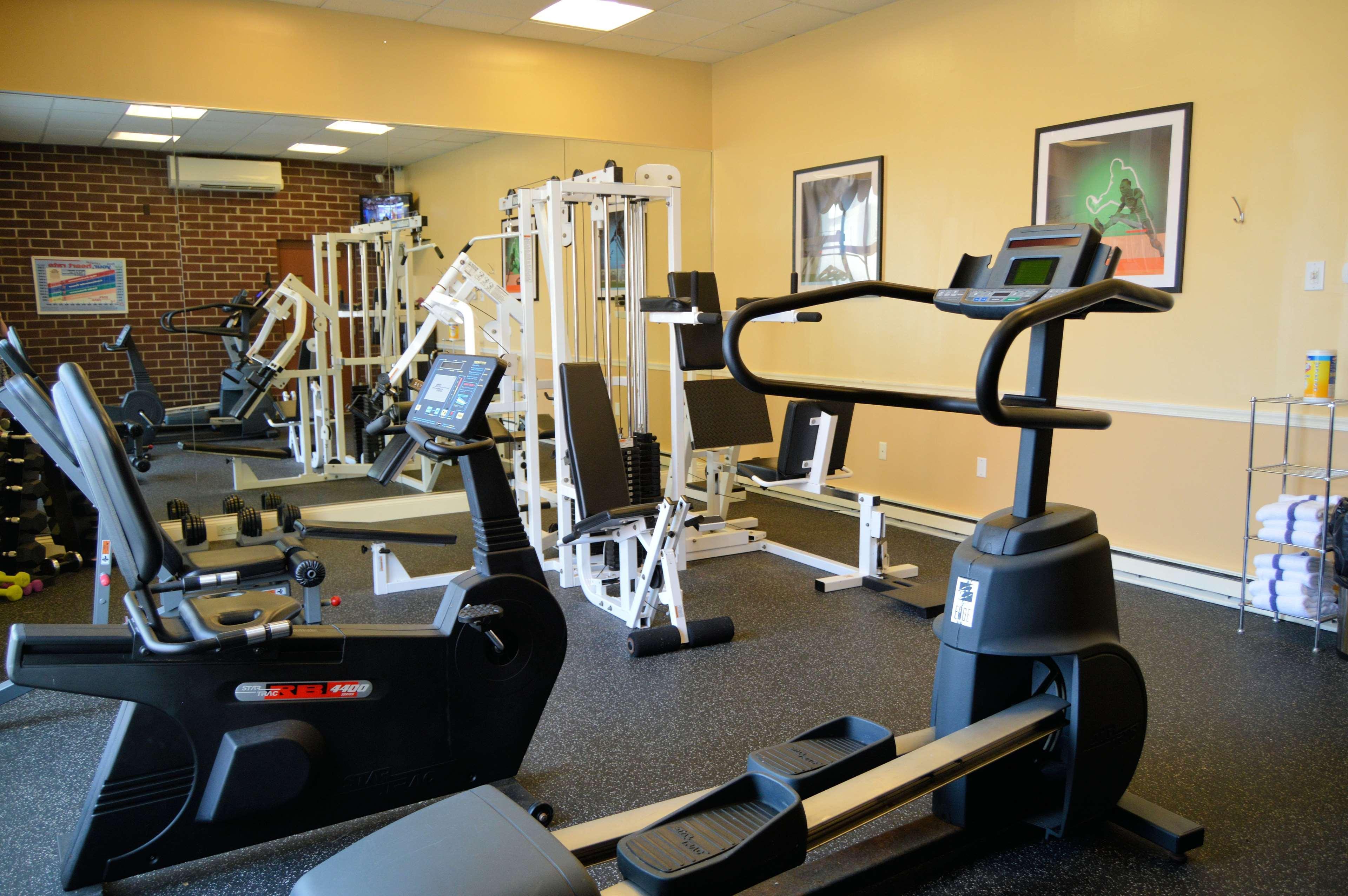 Best Western Plus Wilkes Barre Center City Exterior photo